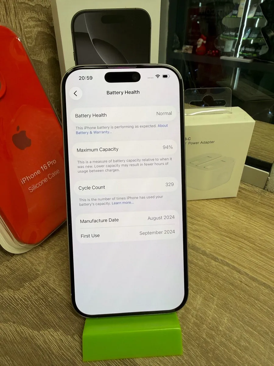 iPhone 16 Pro 512Gb Xmas Bundle! Shop D15 - Image 4