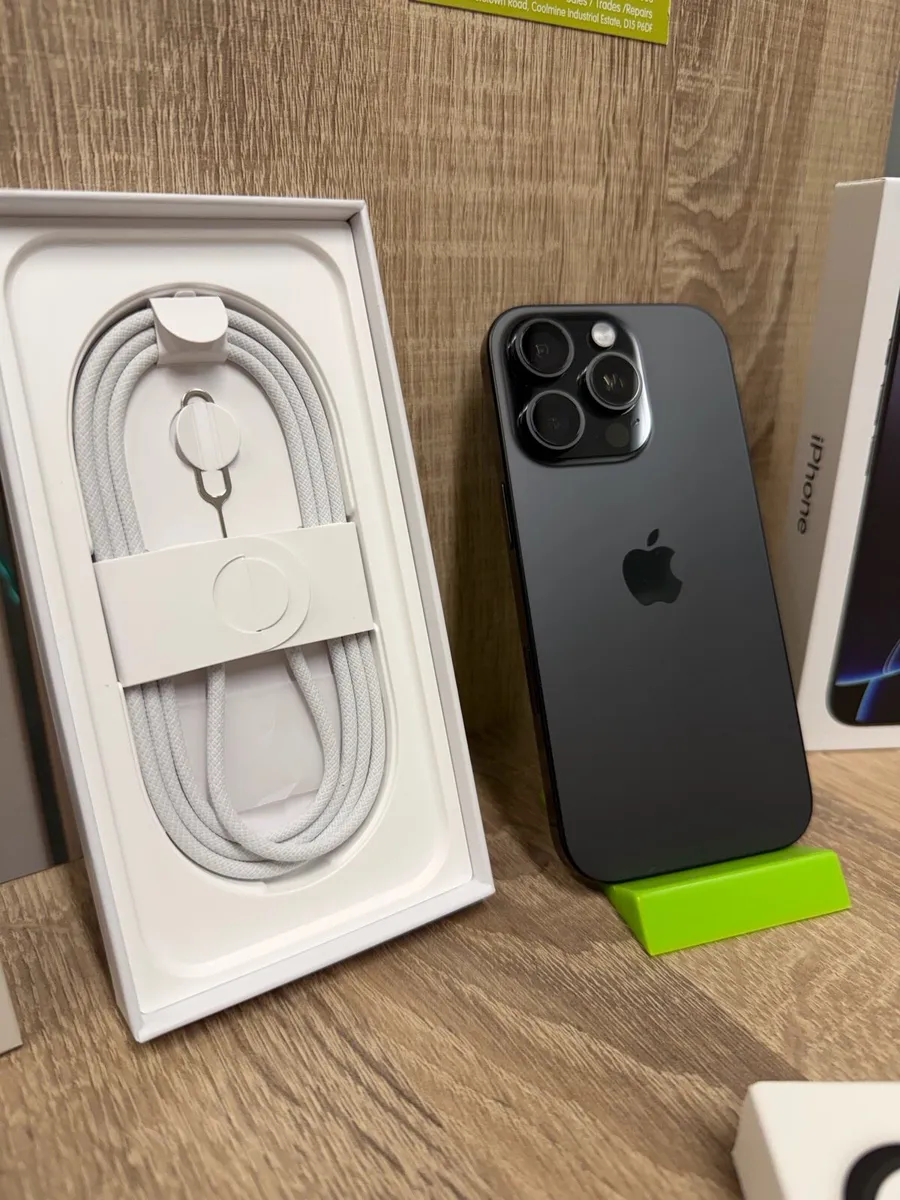 16 Pro 1TB Like New in Box Full Bundle Xmas Deal! - Image 2