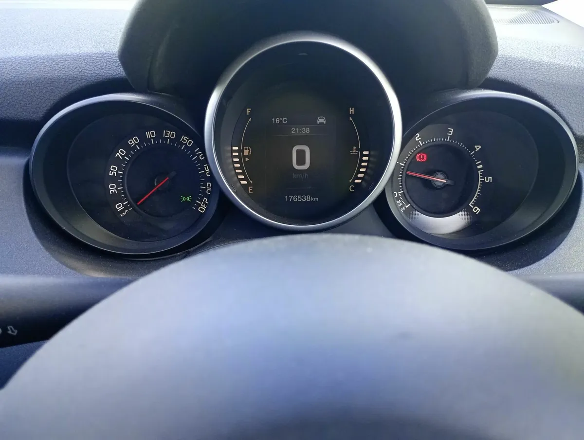 Fiat 500X 2015 - Image 4