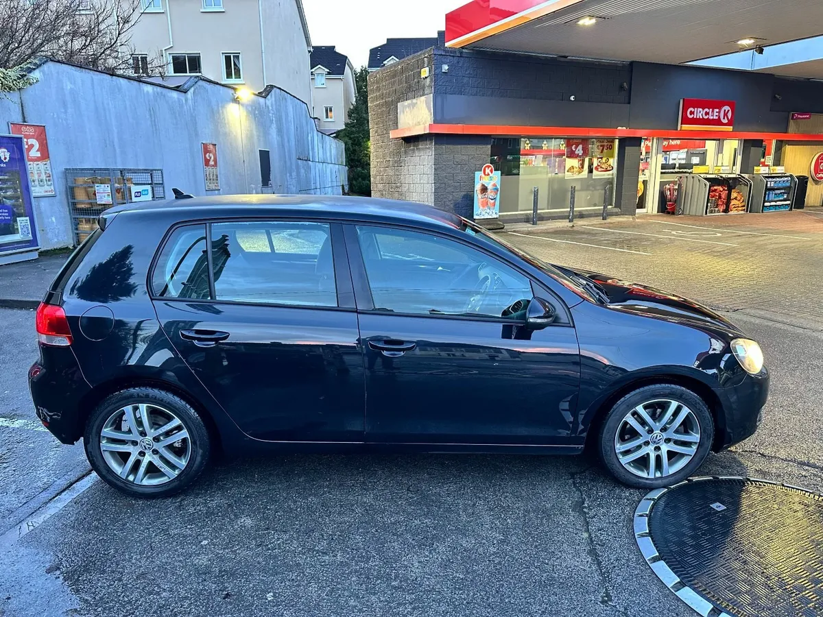 Volkswagen Golf 1.6 TDI Comfortline 2010 - Image 3