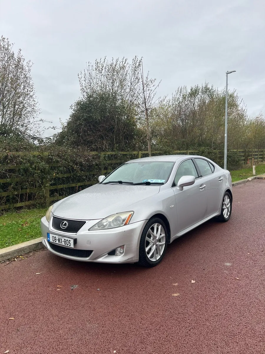 Lexus IS250 - Image 1