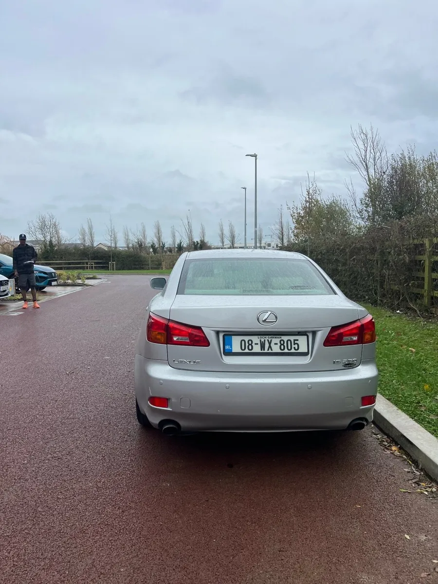 Lexus IS250 - Image 2