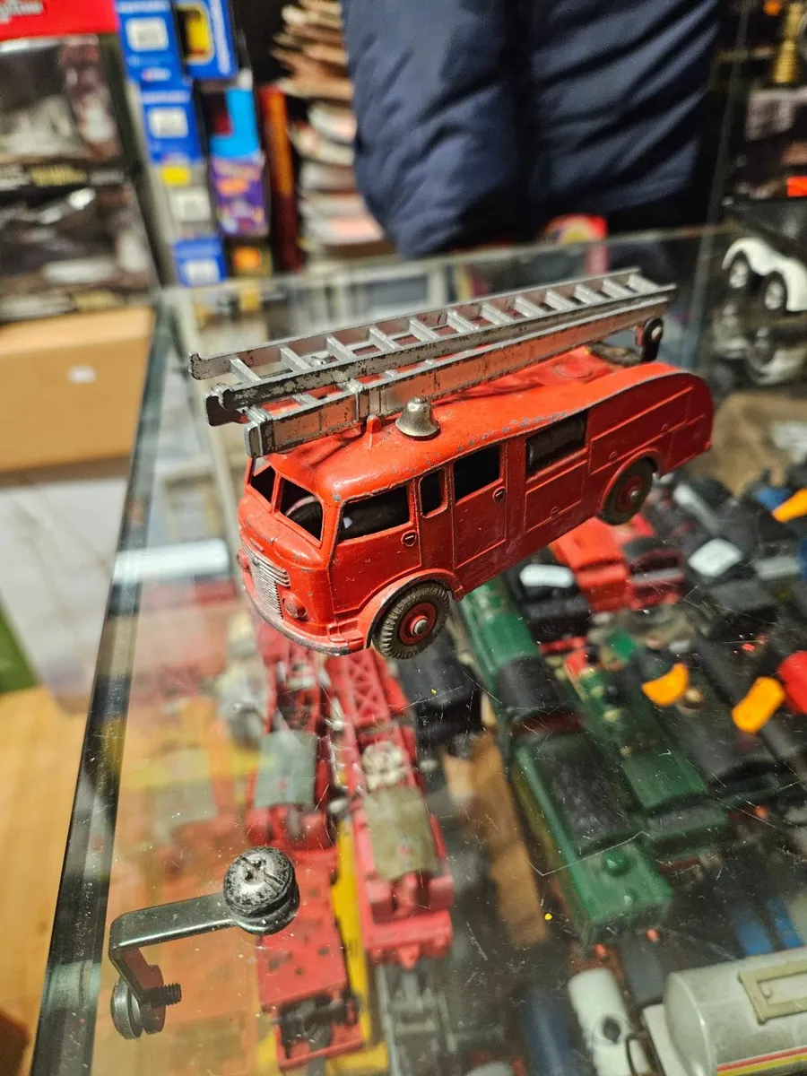 Dinky 1950's Fire Engine - Image 2