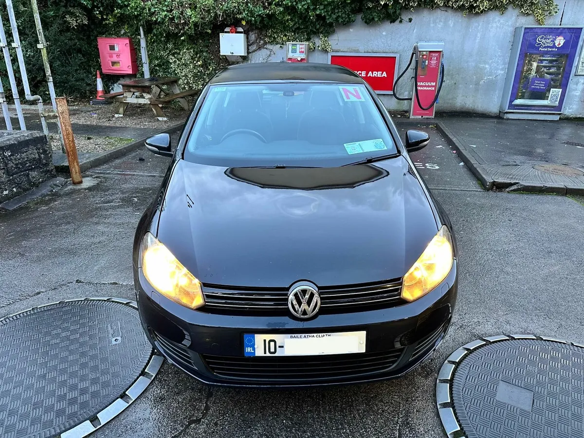 Volkswagen Golf 1.6 TDI Comfortline 2010 - Image 1