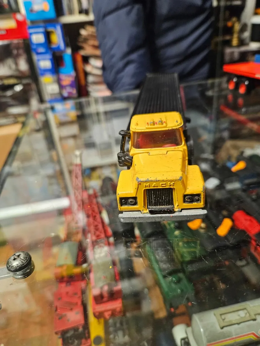 Corgi 1970's Mack Truck and Trailer - Image 2