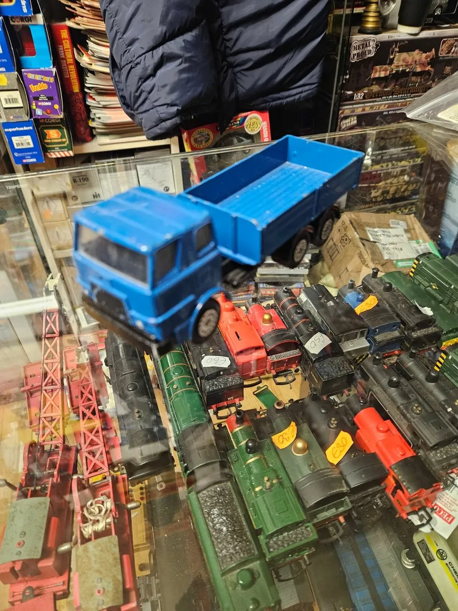 Corgi Conrad Truck - Image 3