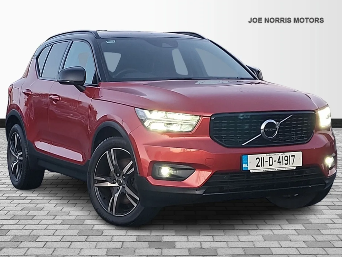 Volvo XC40 R-DESIGN T4 RECHARGE PHEV AUTO - Image 1