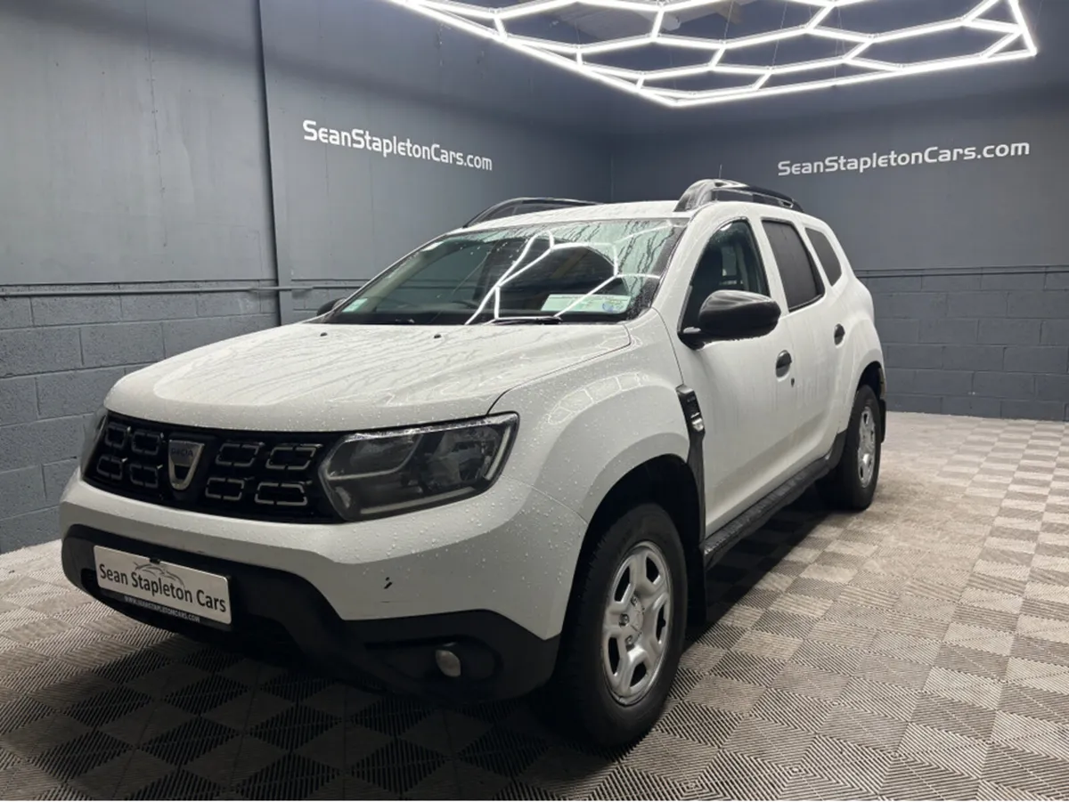 Dacia Duster ESSENTIAL 115 BHP 4 WHEEL DRIVE - Image 1