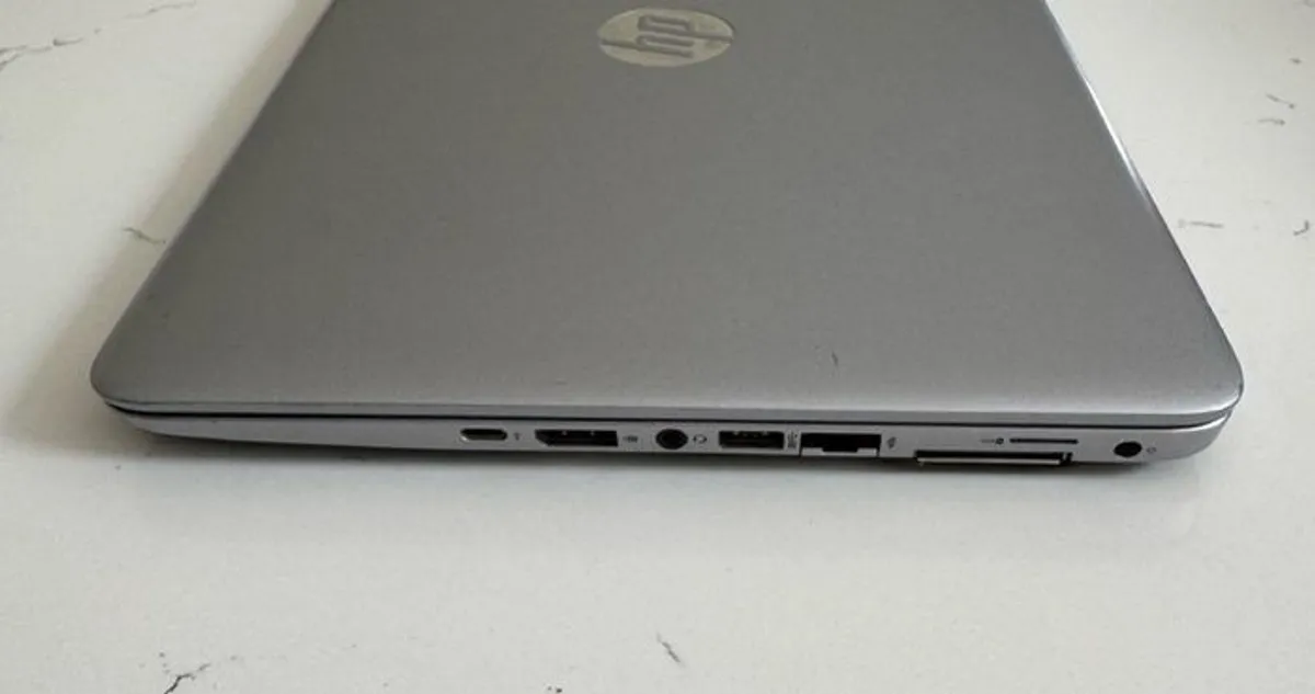 HP EliteBook 840 G3 - 16GB RAM | 240GB SSD | Docking Station Included - Image 3