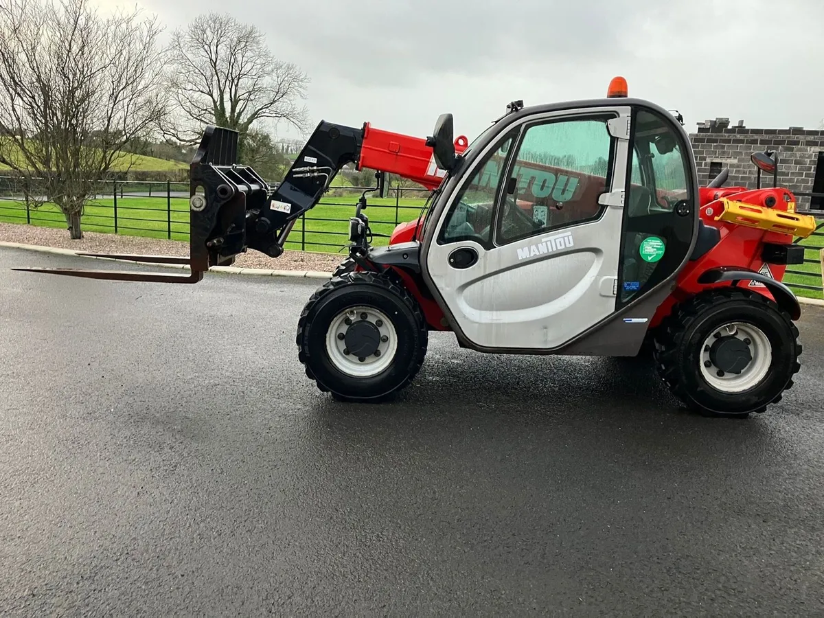 2016 Manitou Tellyporter - Image 2