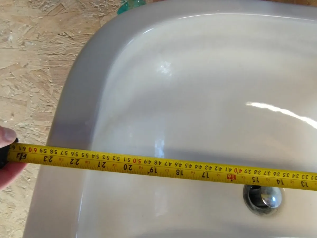 Washbasin and pedestal - Image 2