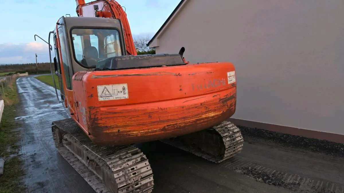 Zaxis 120 Hitaachi - Image 3