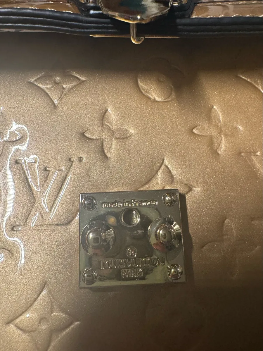 Brand new lv adjustable bag - Image 4