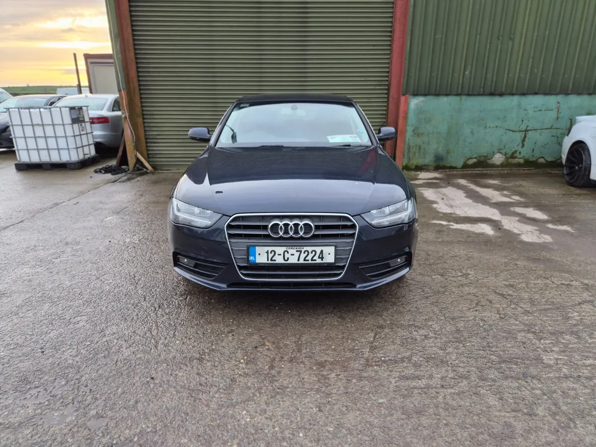 12 AUDI A4 2.0TDI 120BHP - Image 2