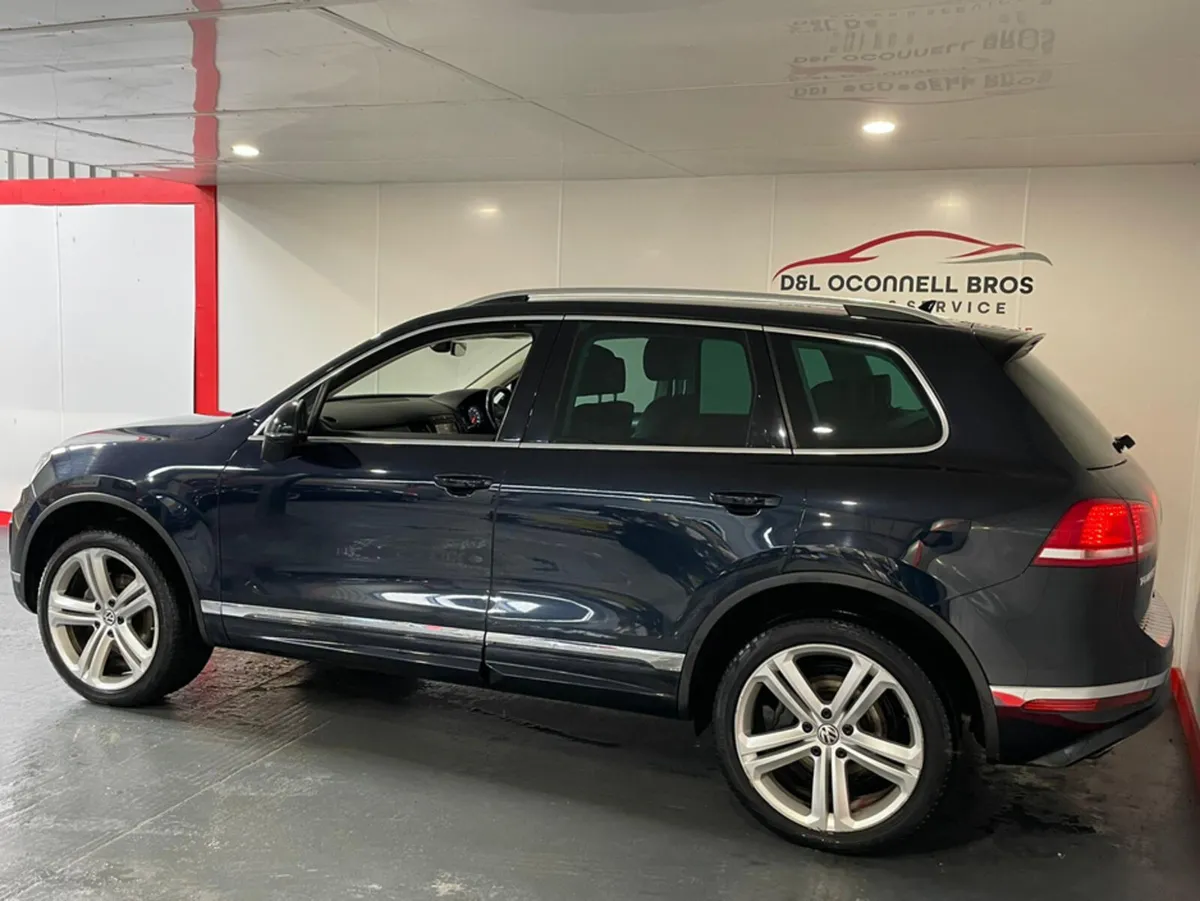 Volkswagen Touareg CV 3.0 TDI 262B 262BHP V6 5DR A - Image 3