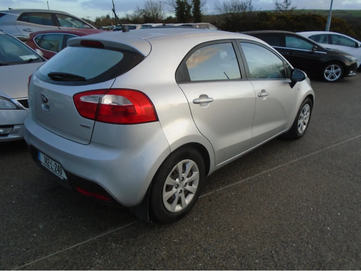 Kia Rio 1.4 5DR Diesel - Image 3