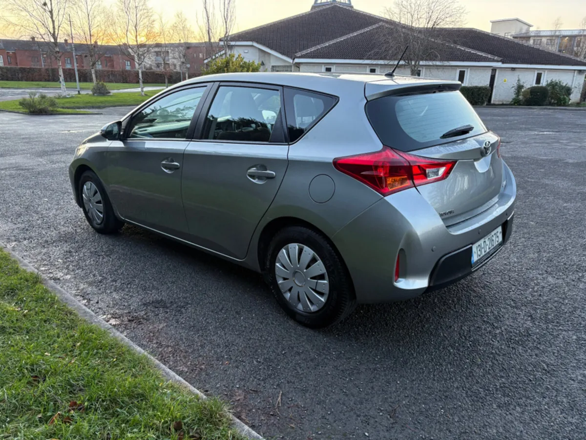 Toyota Auris 1.33 TERRA NG 4DR - Image 4