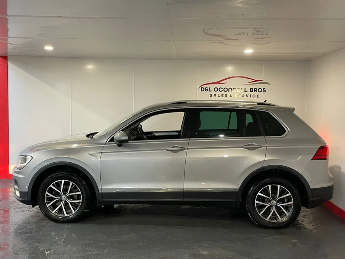 Volkswagen Tiguan CL 2.0 TDI MANUAL 6SPEED FWD 150 - Image 2