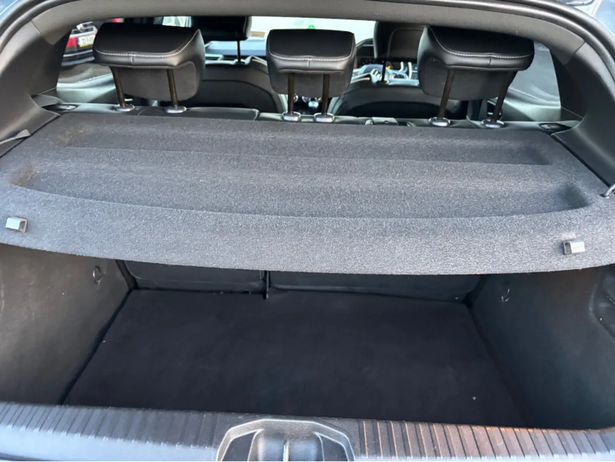 Renault Clio RS LINE TCE 100 MY19 5DR - Image 3