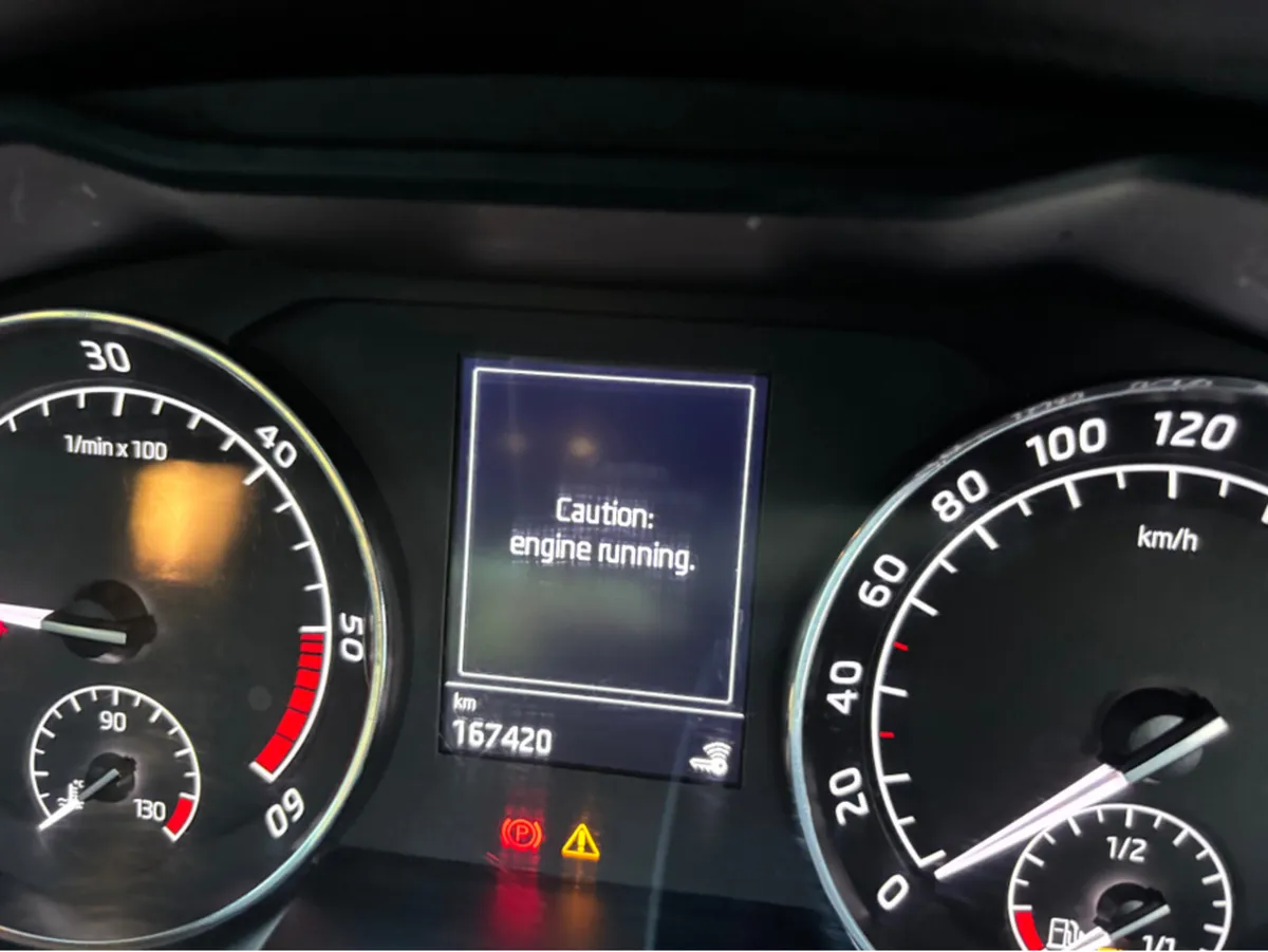 Skoda Superb AMBITION 2.0 TDI 150HP 5DR - Image 3