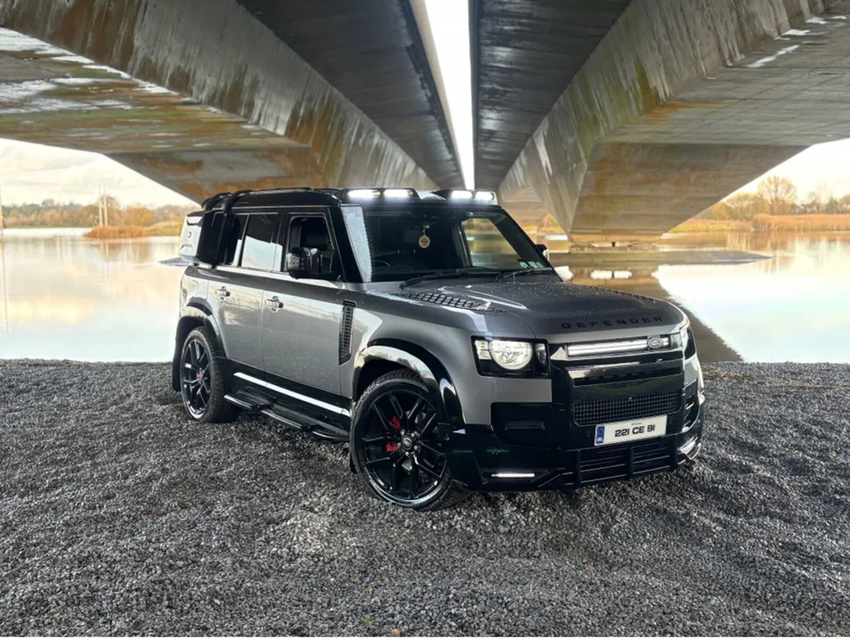 Land Rover Defender 110 3.0 D HARD TOP S 3 SEATER - Image 3