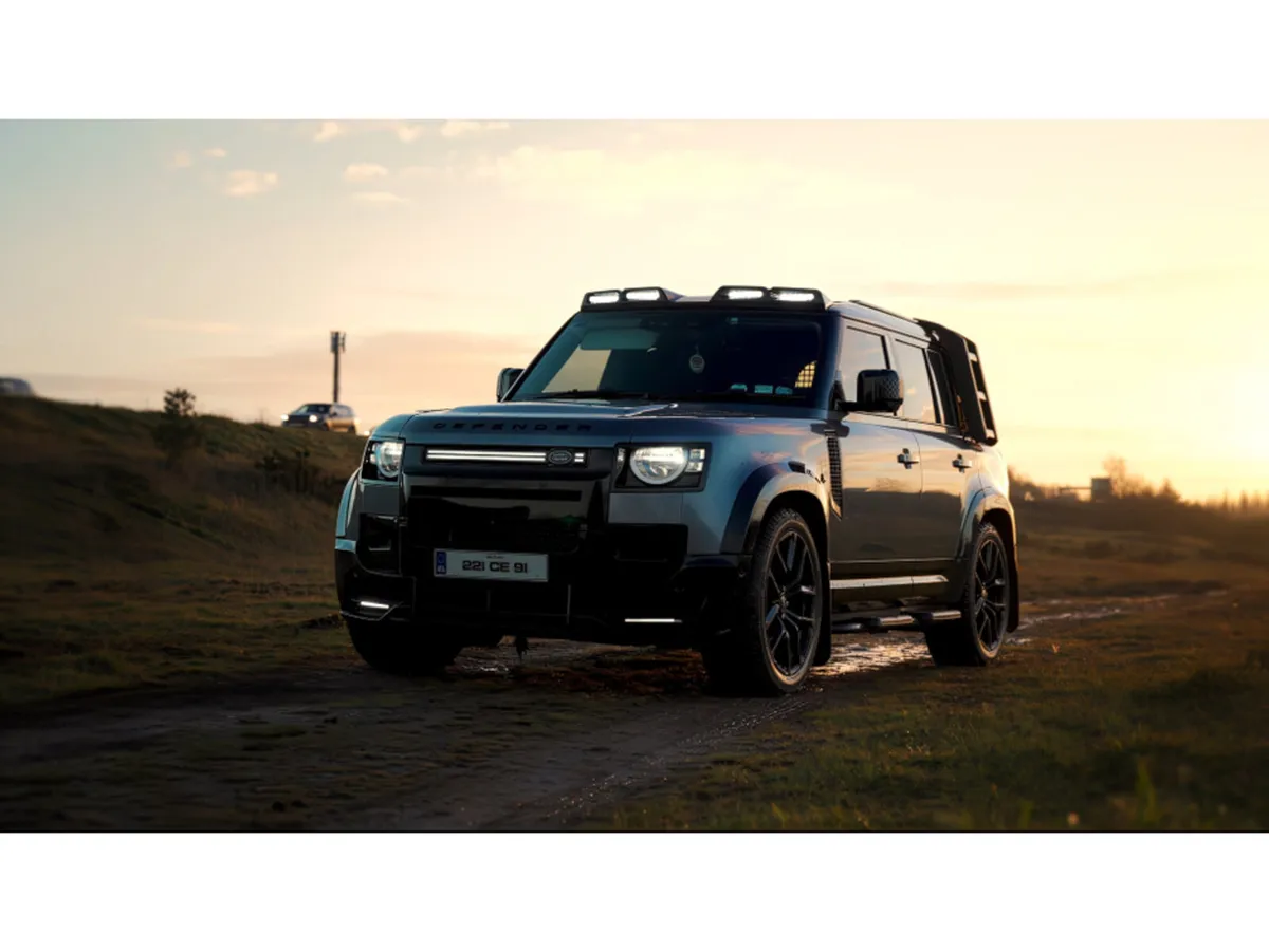 Land Rover Defender 110 3.0D HARD TOP S 3 SEATER - Image 2