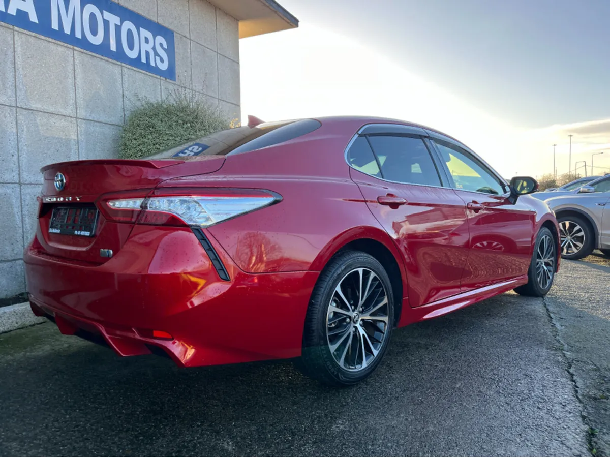 Toyota Camry WS AUTOMATIC HYBRID 2.5 PETROL //VERY - Image 4