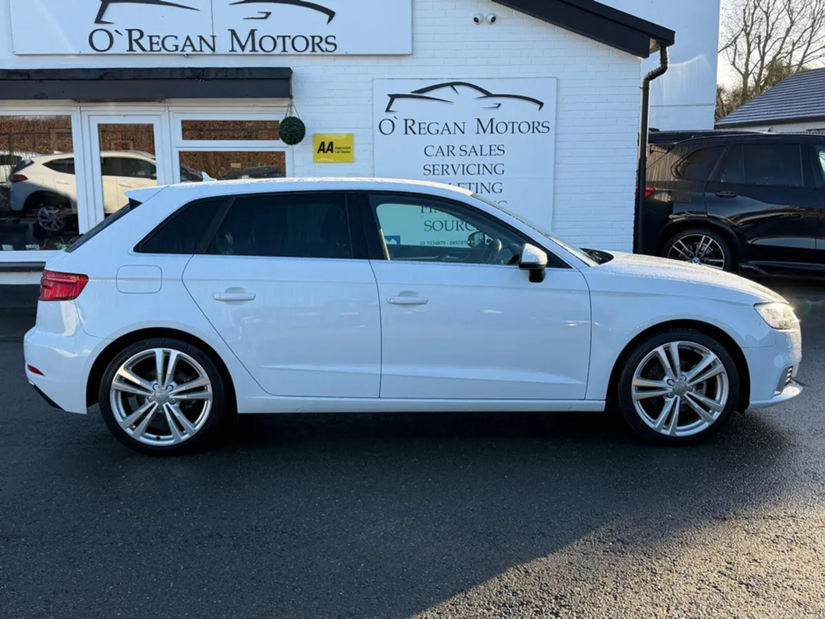 Audi A3 (182) 1.4 TFSI SPORT S-TRONIC - Image 2