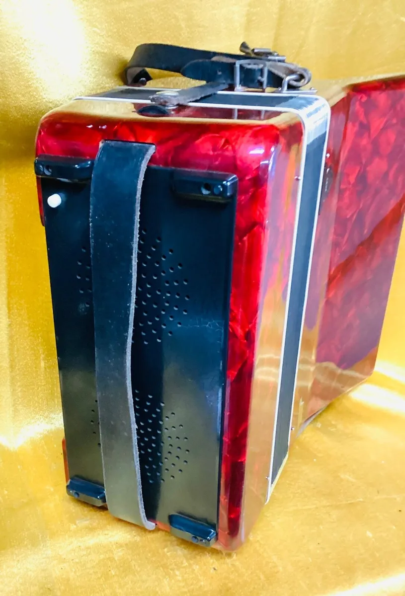 FIROTTI 26 KEY 12 BASS COMPACT ACCORDION USED - Image 3