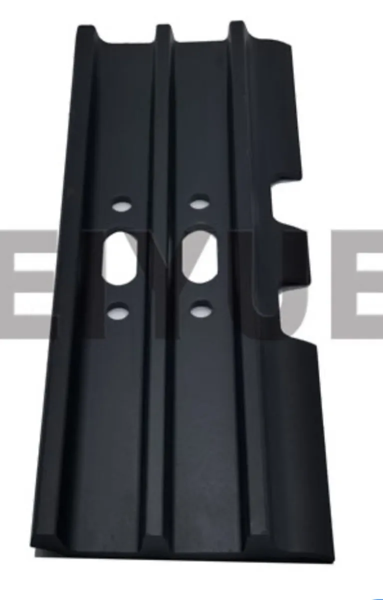 Wanted 20 inch / 500 mill digger pads - Image 2