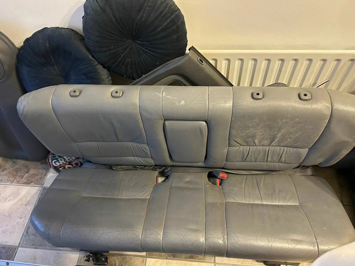 Jeep interior - Image 4