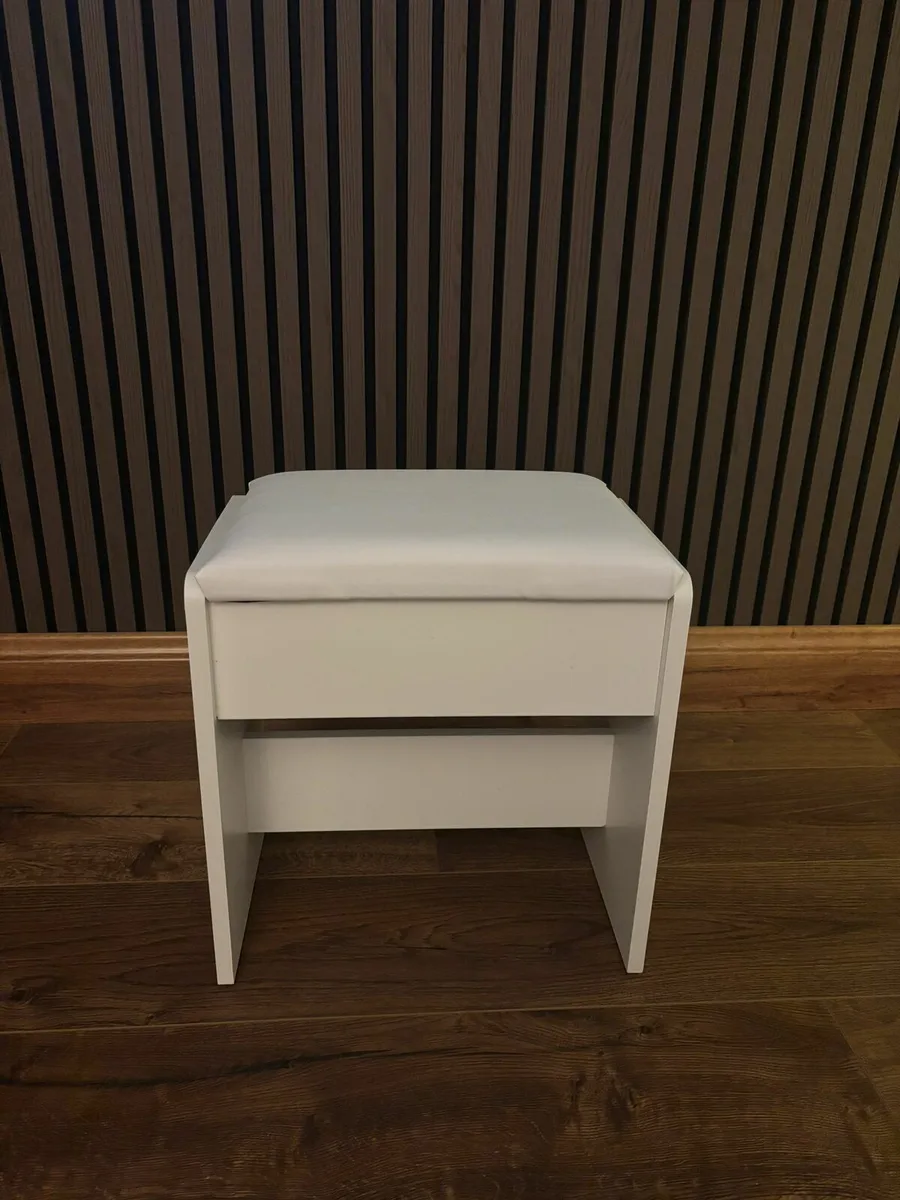 Small stool chair