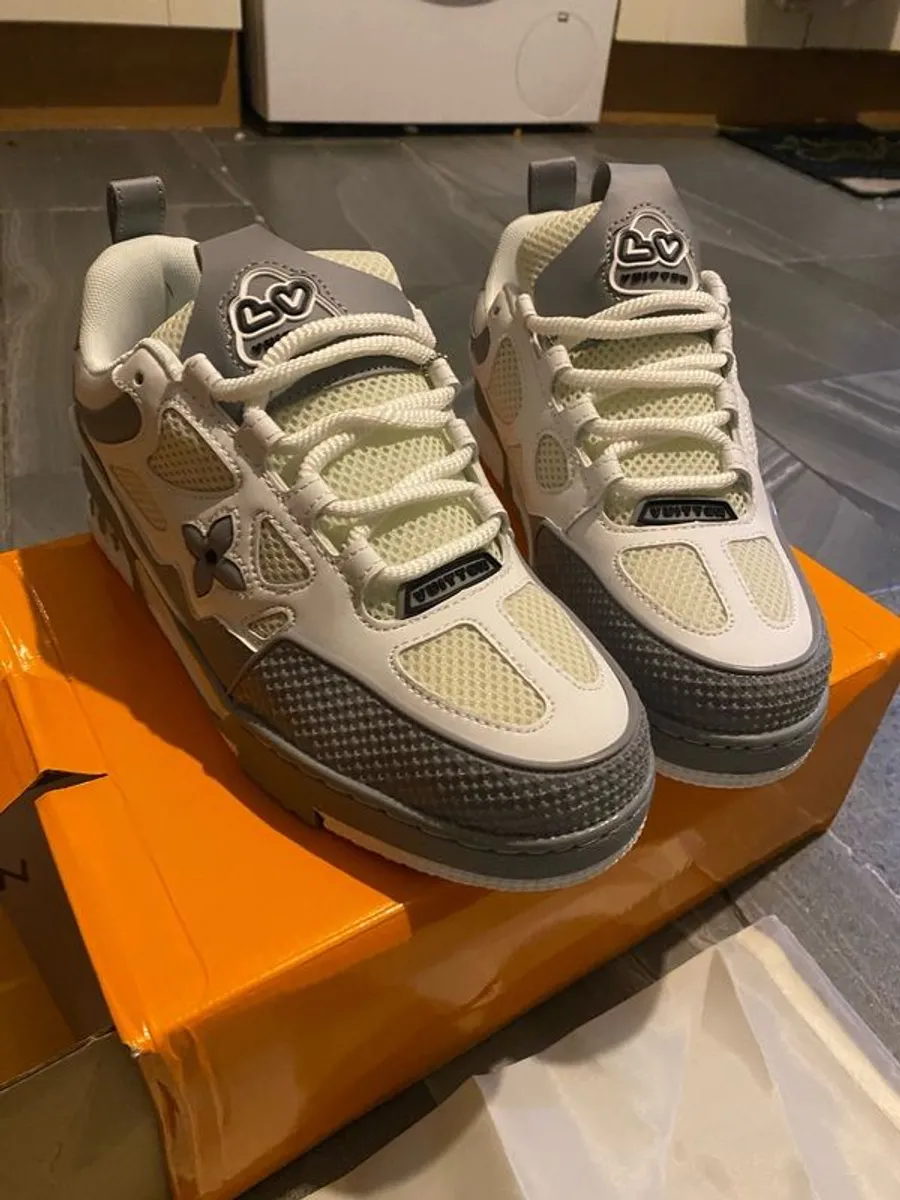 Grey & White Men's LV Skates Shoe - Image 2