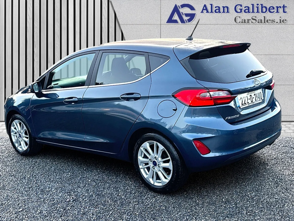 Ford Fiesta TITANIUM 1.0T - Image 2