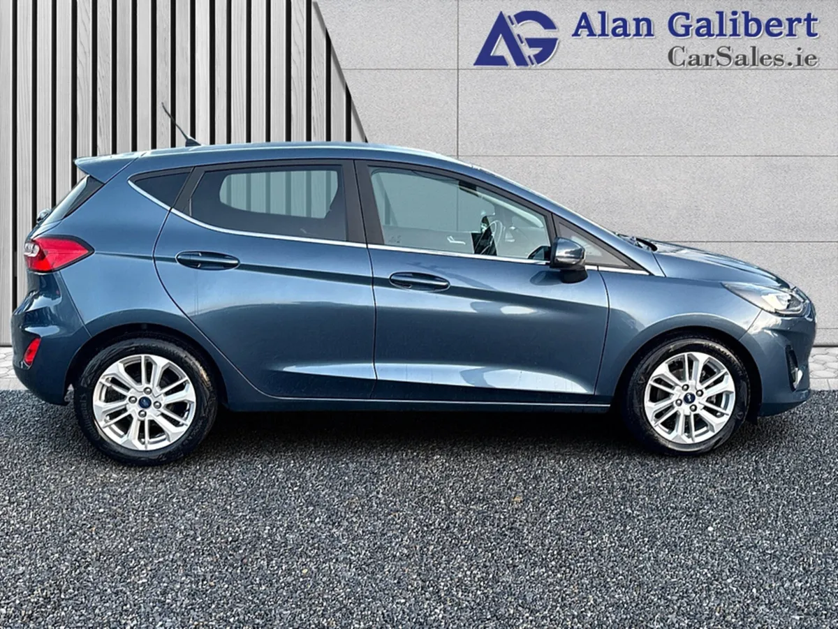 Ford Fiesta TITANIUM 1.0T - Image 3