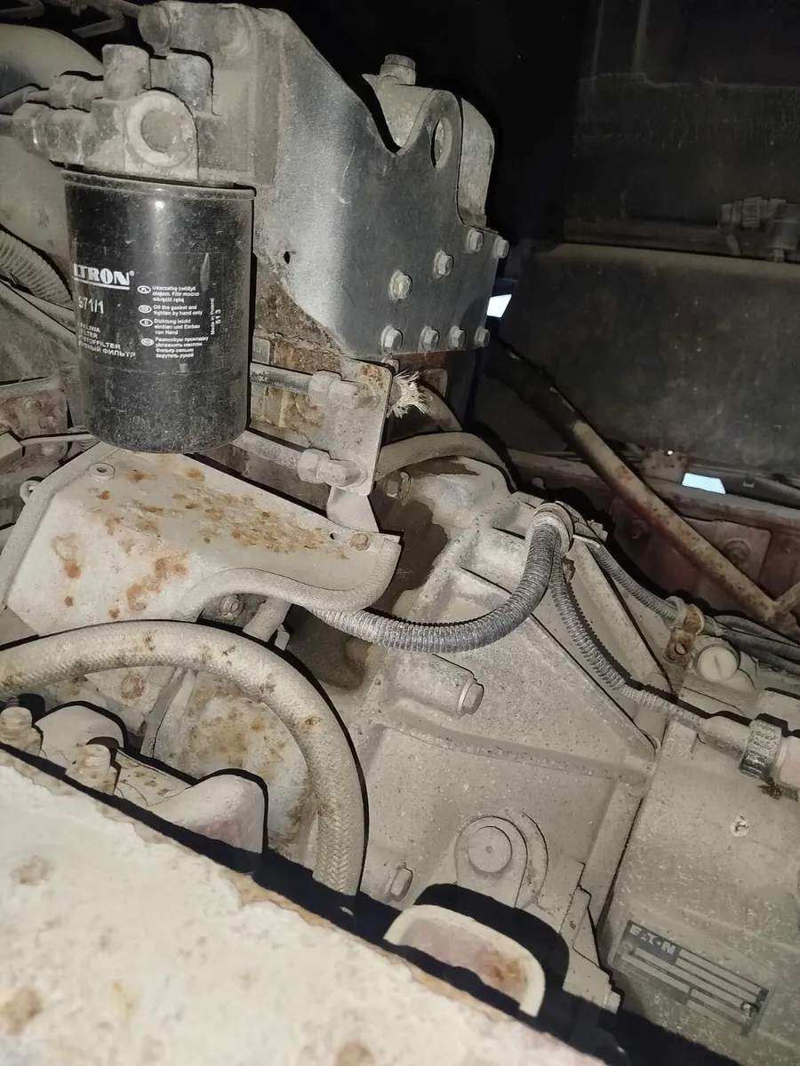 RENAULT PREMIUM only 56,000 kilometres from new. - Image 3