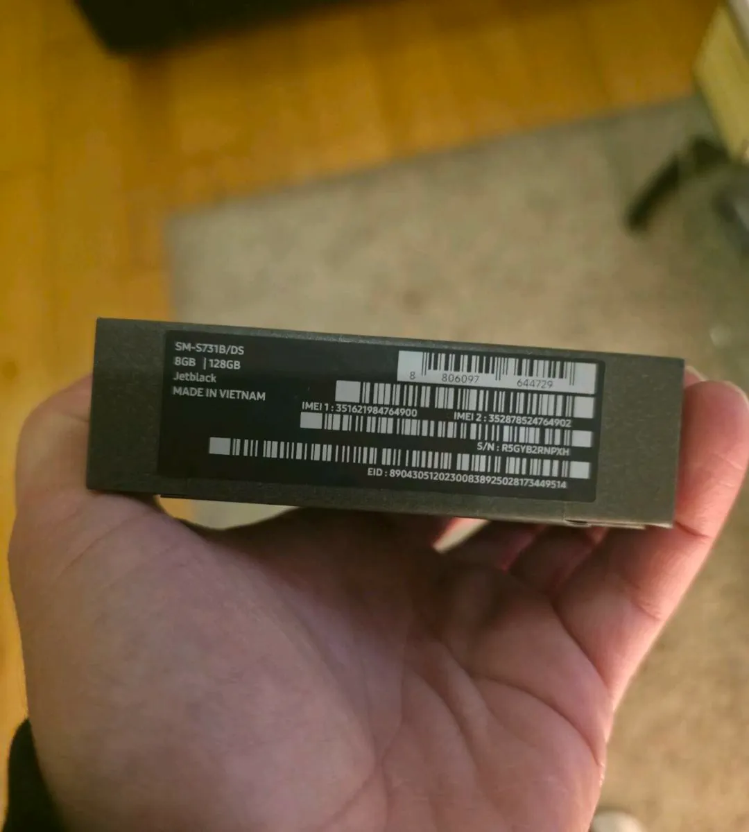 Samsung Galaxy S25 FE 128GB IRISH - Image 3