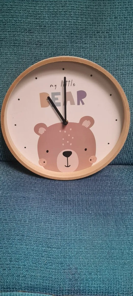 Wall clock