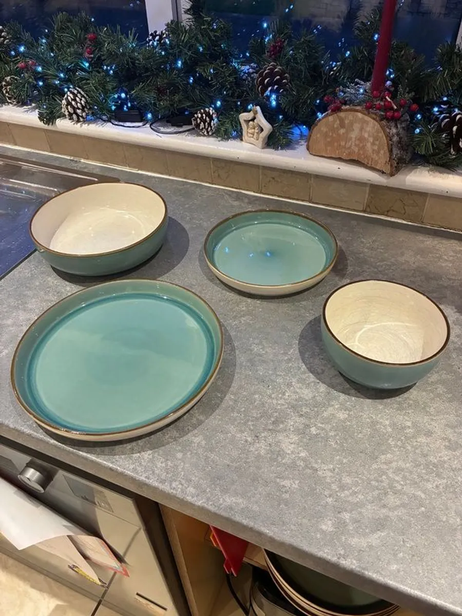 Dinner Set - Image 1