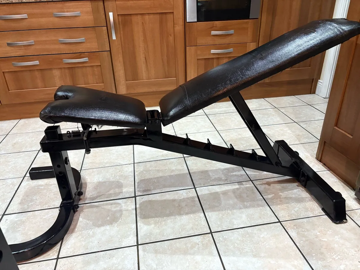 350KG RATED SQUAT STANDS +350KG RATED WEIGHT BENCH - Image 2