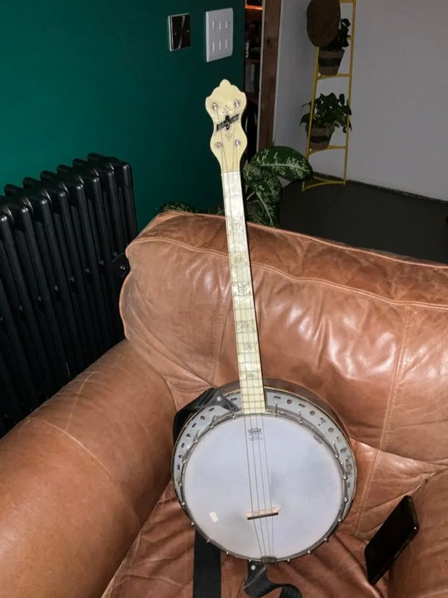 1930 Melody King Banjo - Image 3