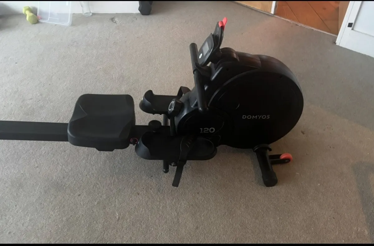 Rowing machine unused - Image 1