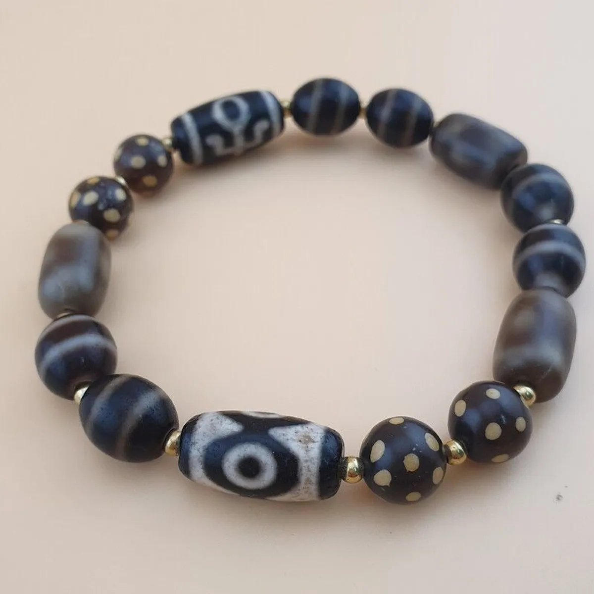 Vintage Himalayan Tibetan Eye Stripe Agate Beads With dotted Decorated Beads Bracelet - Image 2