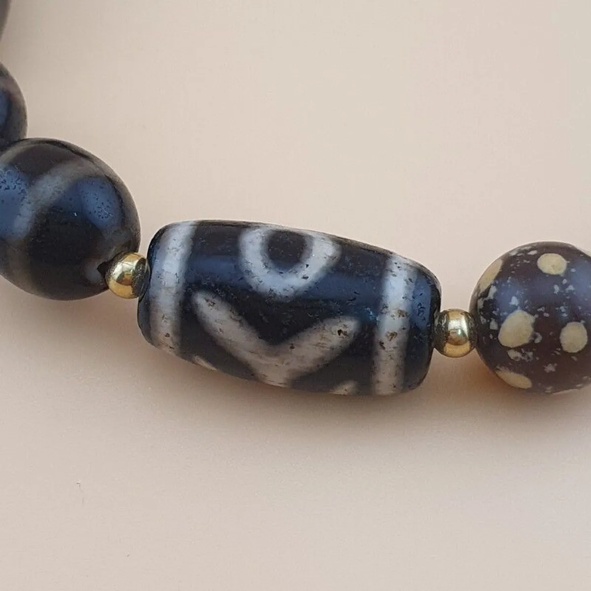 Vintage Himalayan Tibetan Eye Stripe Agate Beads With dotted Decorated Beads Bracelet - Image 4