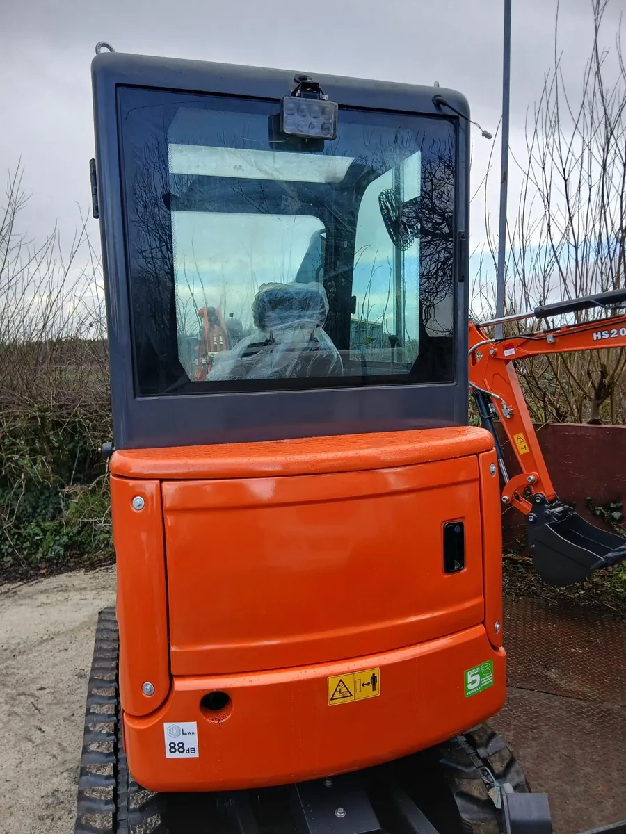 2 ton digger,  Kubota engine,  NEW!! - Image 2