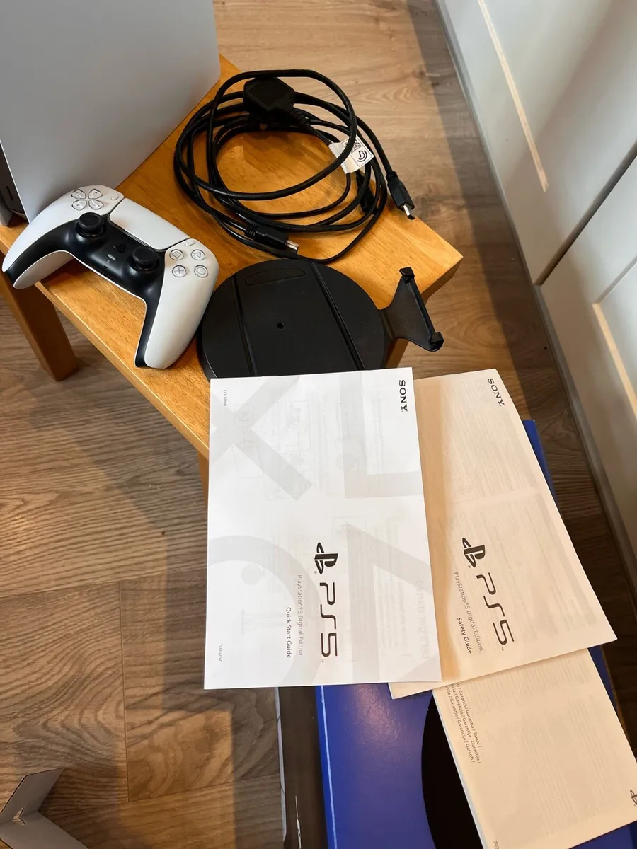 PS5 Disc Free Boxed - Image 4