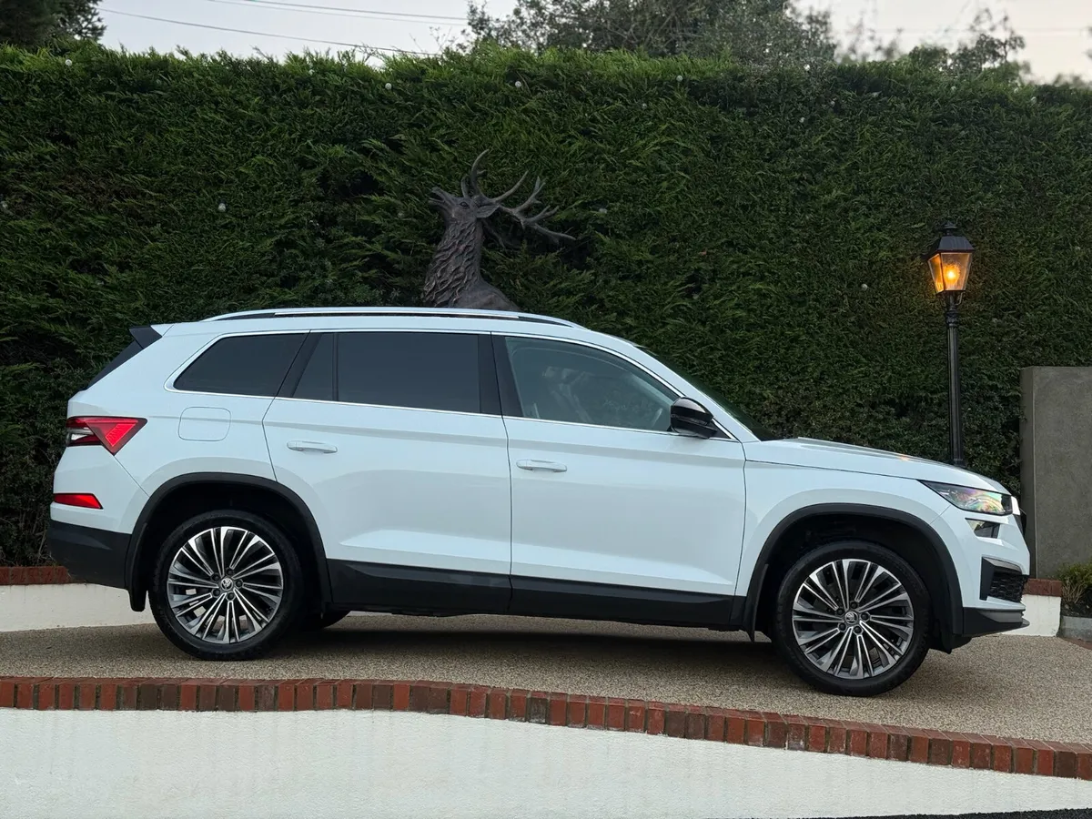 Skoda Kodiaq 2023 7 Seats Automatic 2.0 Tdi 150Bhp - Image 3