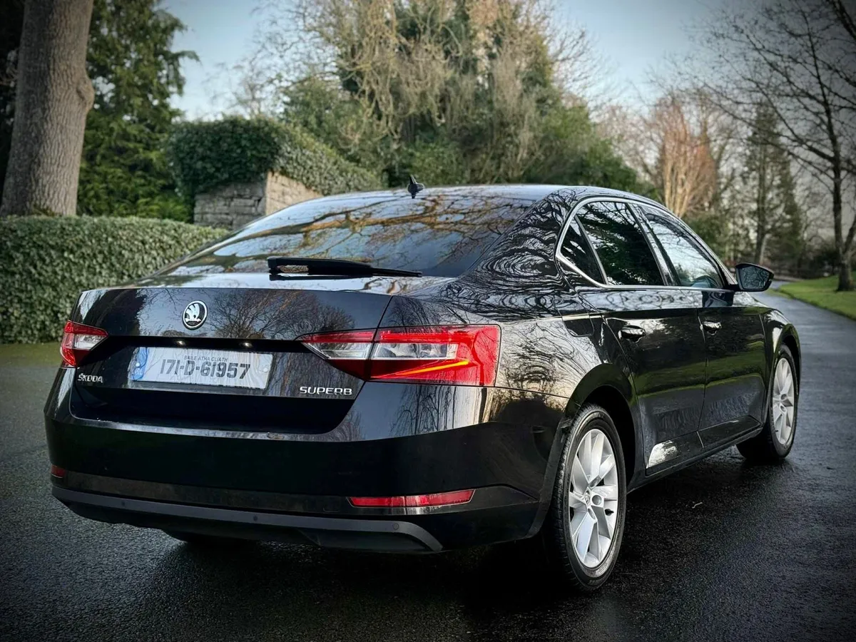 Skoda Superb Highline Low Km Warranty offered - Image 4