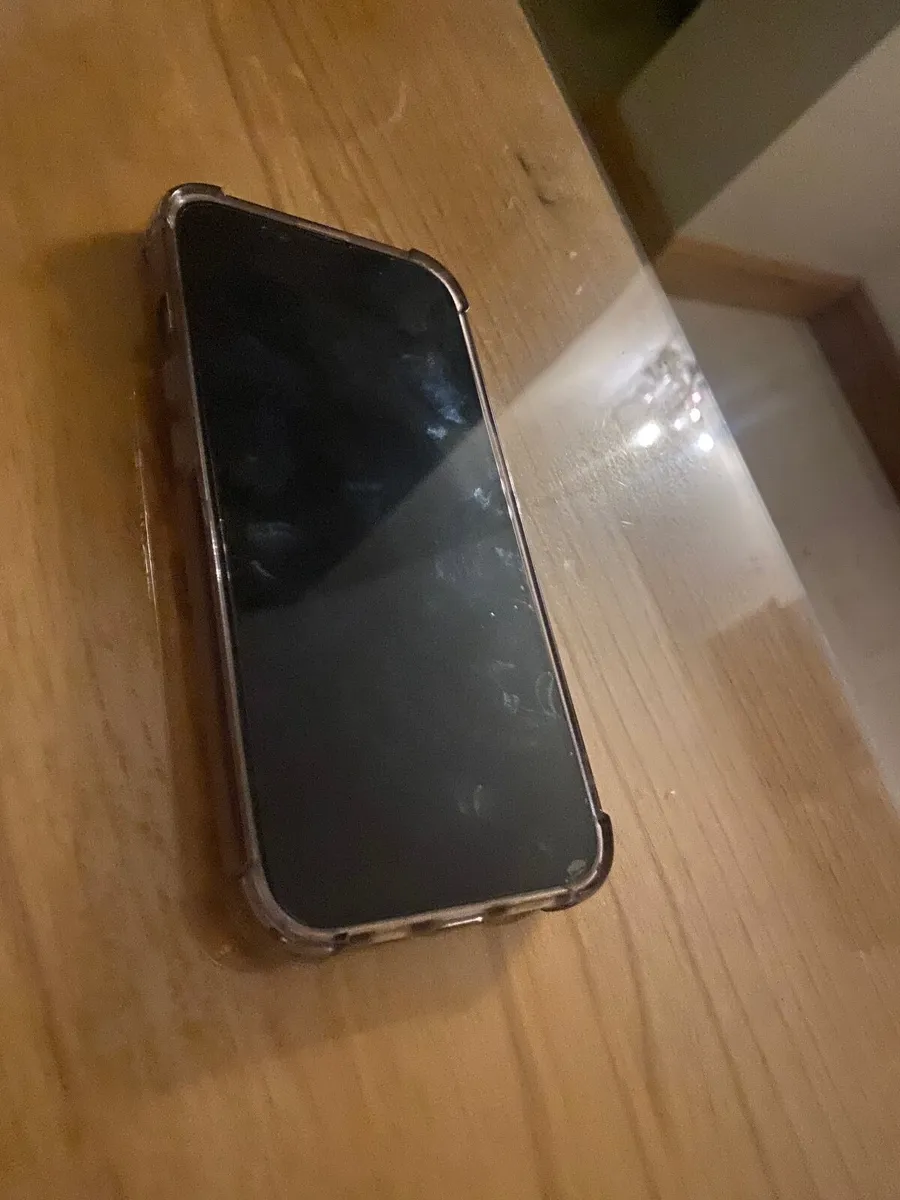 Apple I phone - Image 3