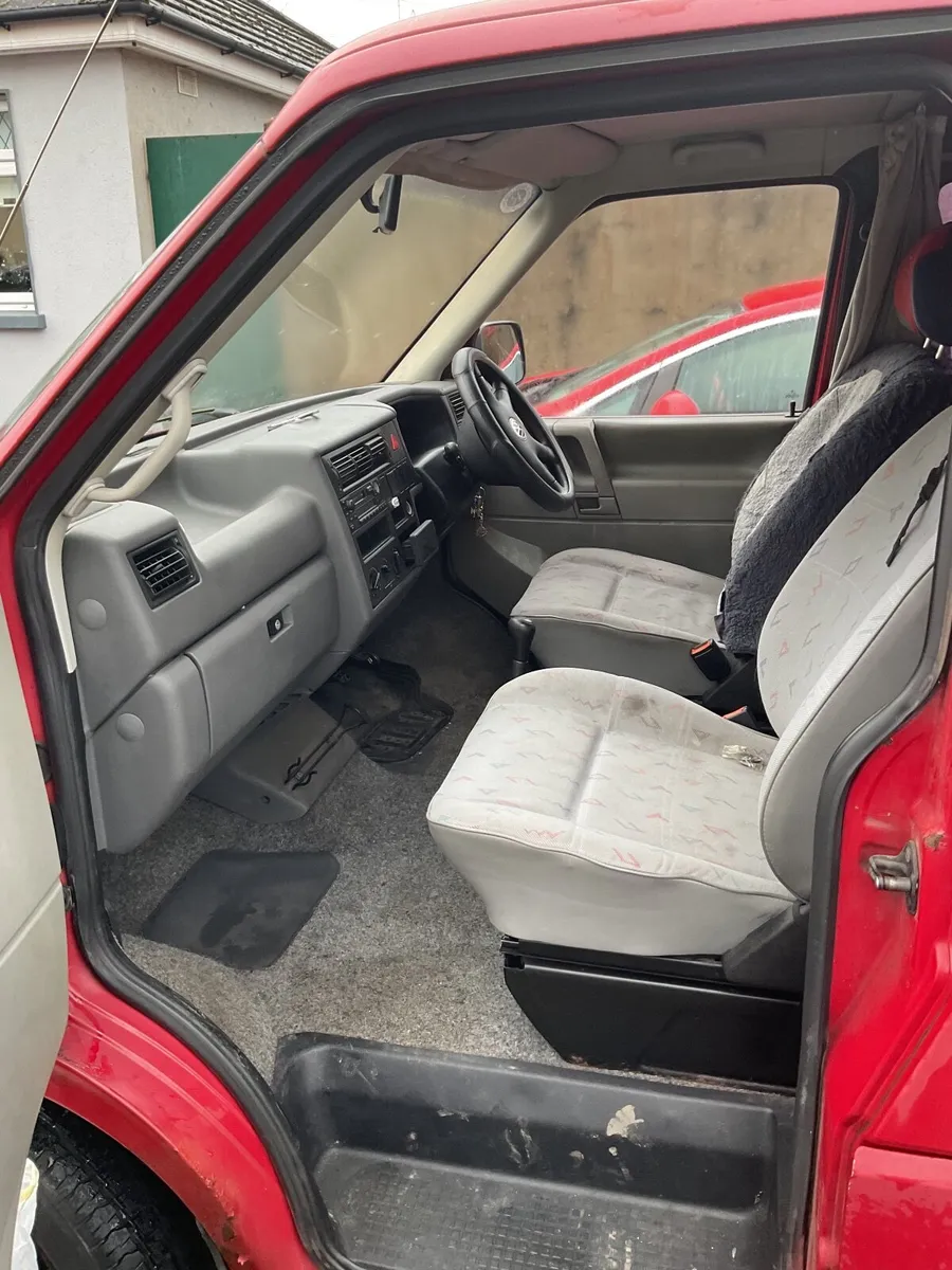 Volkswagen Caravelle 2000 - Image 3